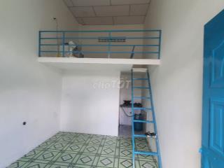 Cho thuê phòng trọ mặt Đường CMT8