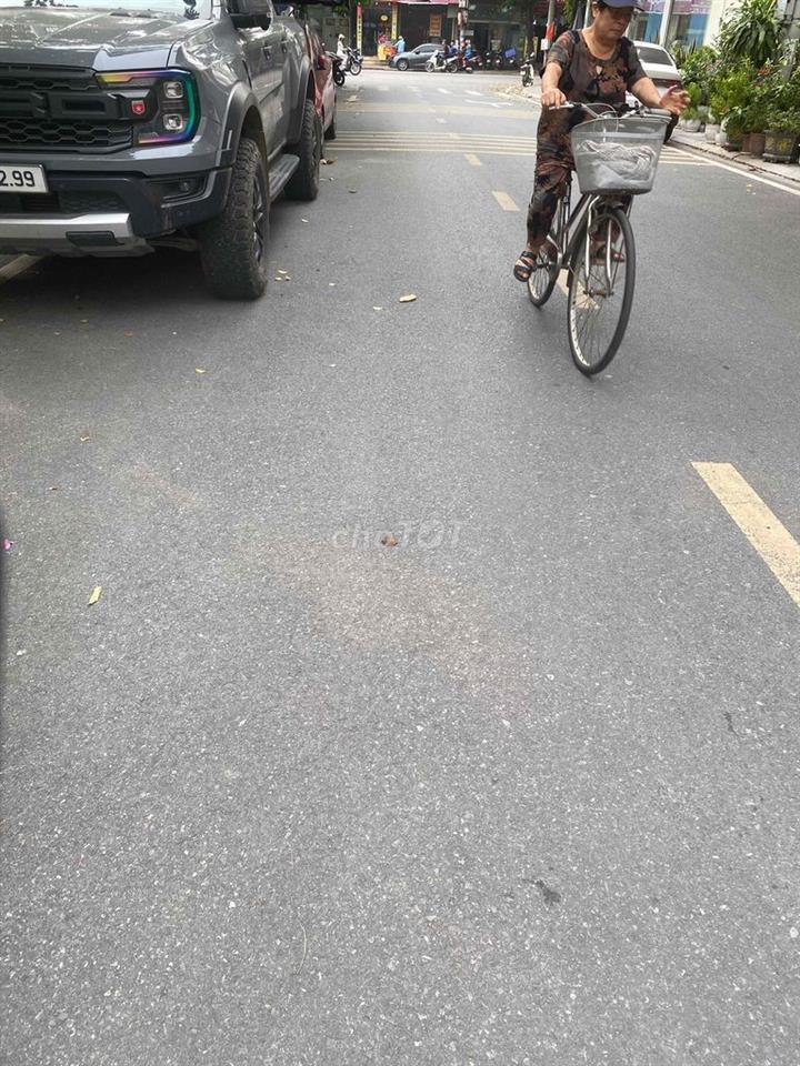 Bán nhà Lê Quang Đạo, Từ Sơn, gần trường đại học, 2.85 tỷ