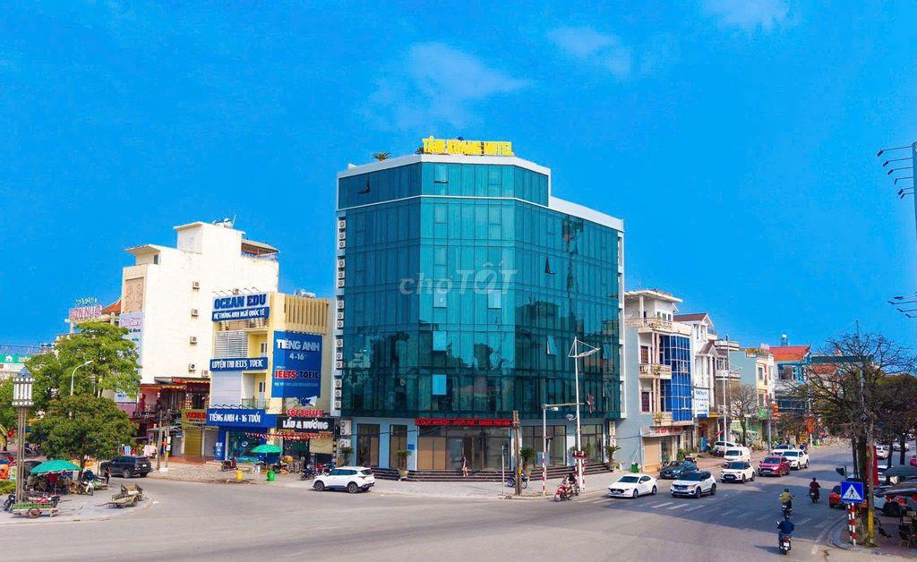 Thích hợp cho biệt thự, ngân hàng, khách sạn -210m đường chính 30m