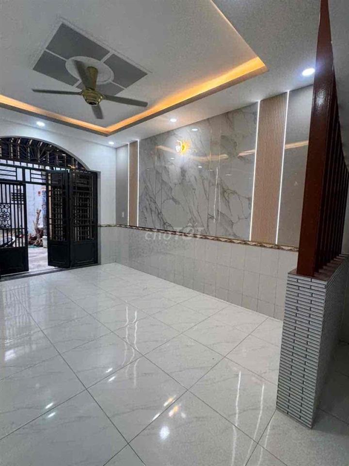 ban can nhà quan 12 phuong tân thoi hiep ngay ben xe bip hiep thanh