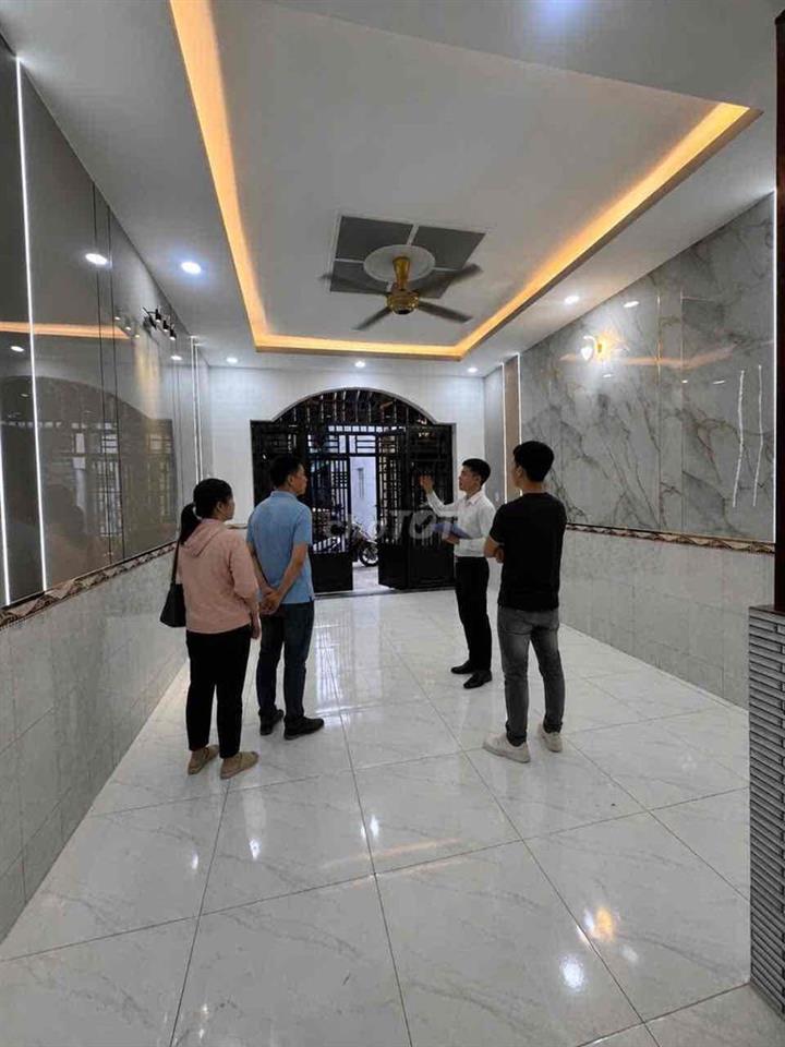 Bán nhà quận 12 đường ht17