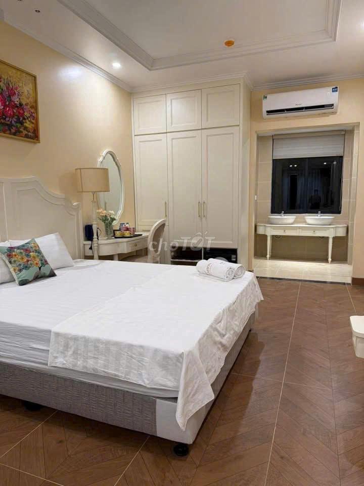 Shophouse 5 tầng 112m², full nội thất, homestay nghỉ dưỡng, giá 13 tỷ