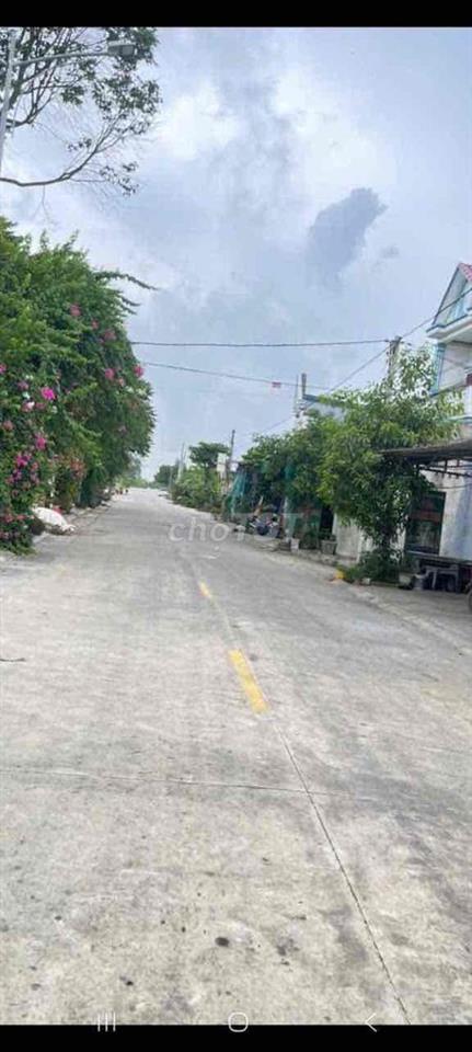 CẦN BÁN LÔ ĐẤT ĐÔNG SƠN DT 180m2 GIÁ 5xx (mặt tiền hơn 6m)