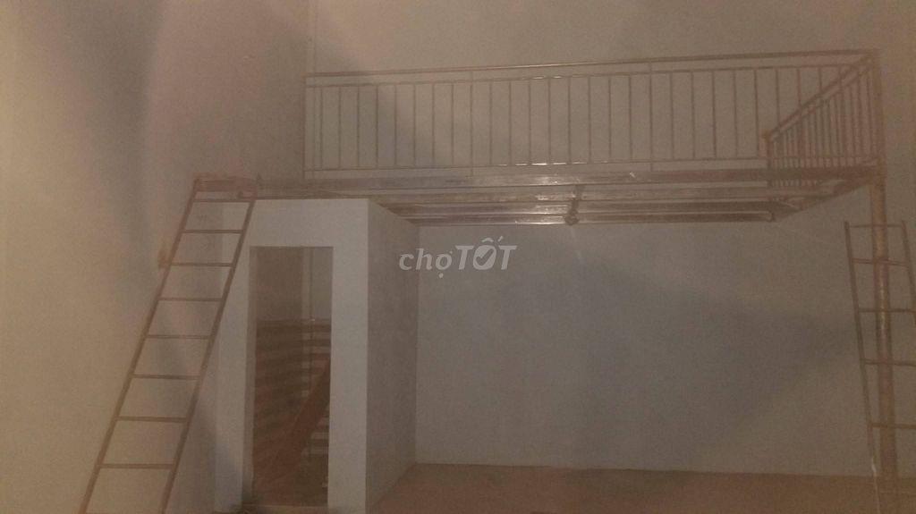 ​Cho thuê kho xưởng, mặt bằng kinh doanh 150m² mặt tiền QL1A Hoàng Mai