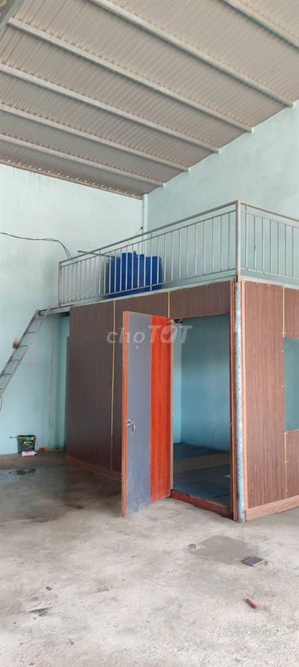 ​Cho thuê kho xưởng, mặt bằng kinh doanh 150m² mặt tiền QL1A Hoàng Mai