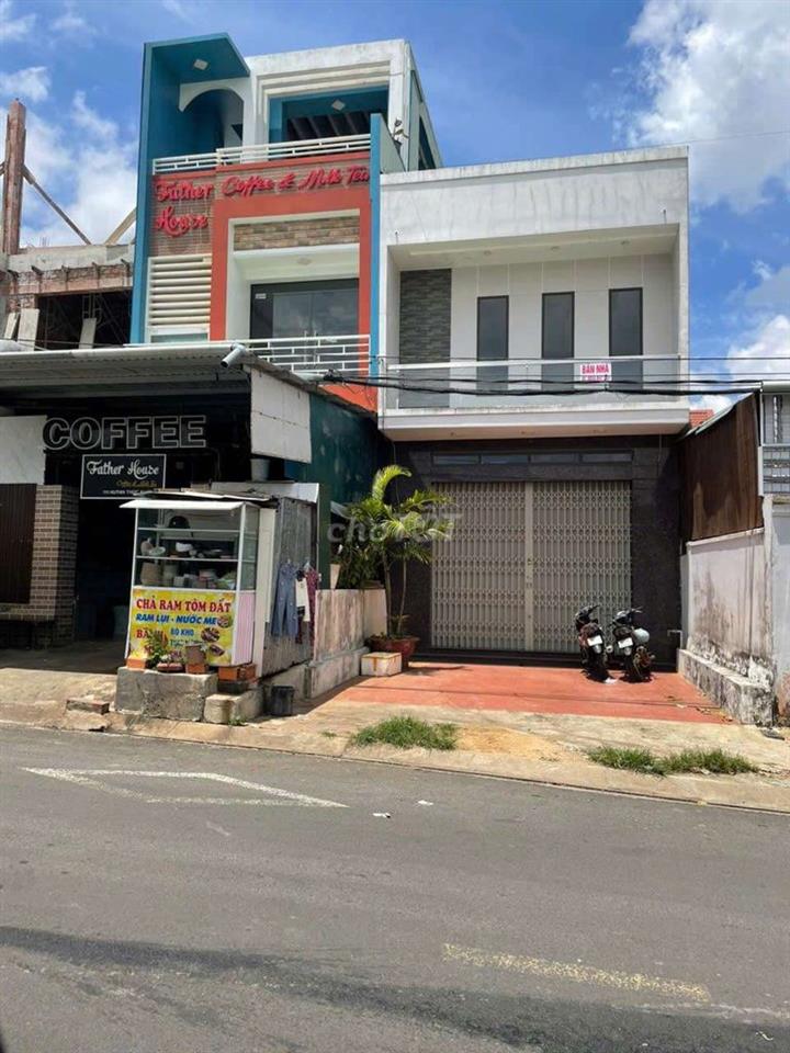 bán nhà mặt tiền