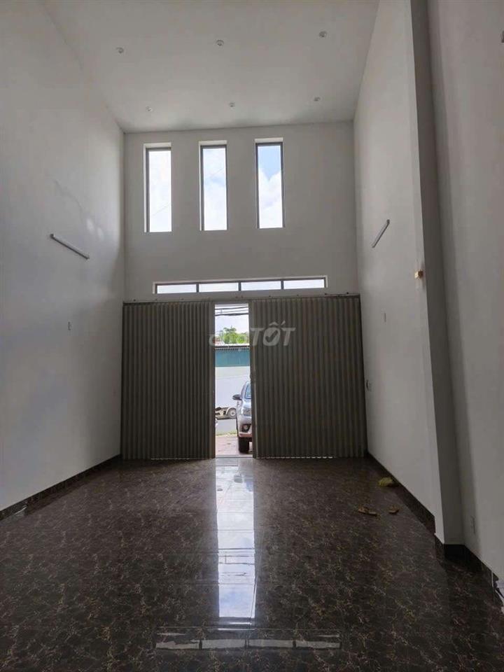 bán nhà mặt tiền