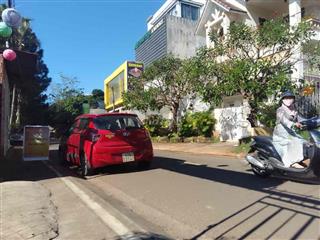 Bán mặt bằng giáp Công Viên Diên Hồng
