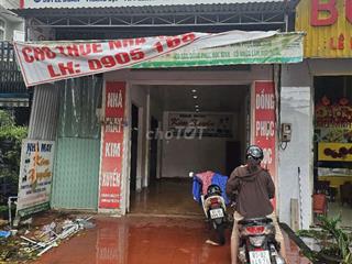 Cho thuê nhà Nguyên căn mặt tiền Lê Duẩn