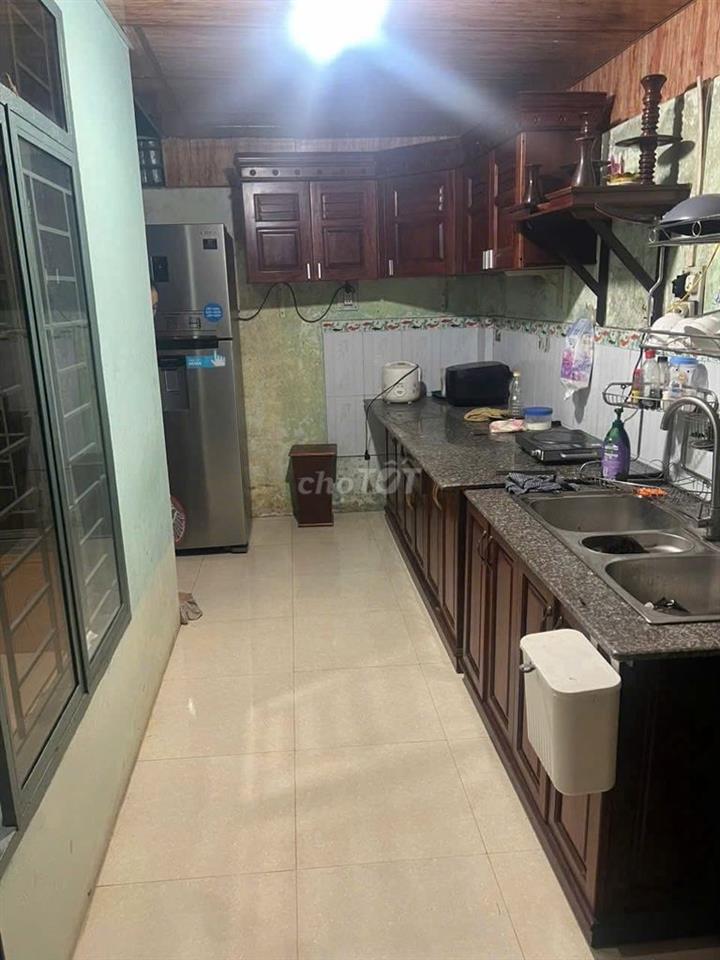 Bán gấp nhà Phạm Văn Đồng 7.5x27m, hẻm sát đường lớn. Giá chỉ 1tỷ 6xx