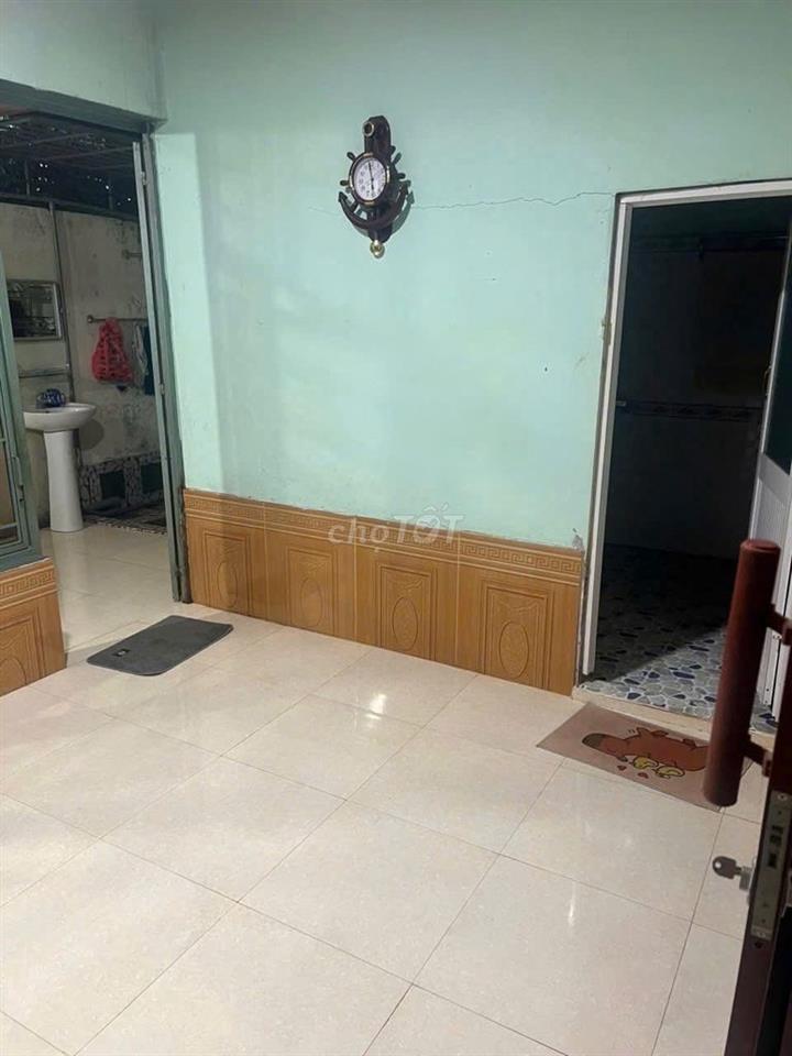Bán gấp nhà Phạm Văn Đồng 7.5x27m, hẻm sát đường lớn. Giá chỉ 1tỷ 6xx
