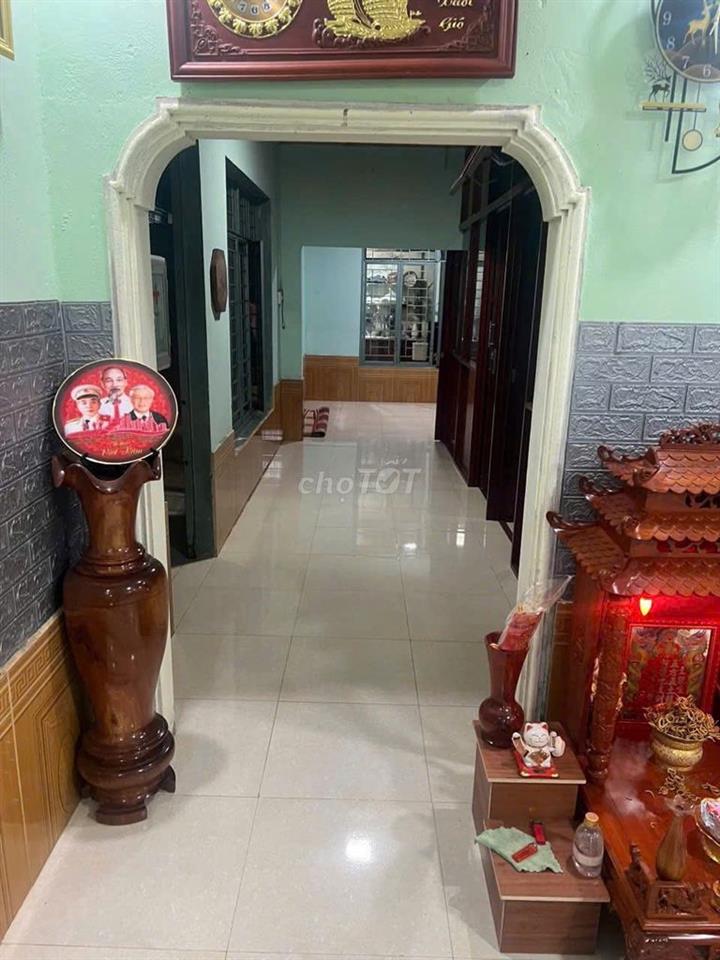 Bán gấp nhà Phạm Văn Đồng 7.5x27m, hẻm sát đường lớn. Giá chỉ 1tỷ 6xx