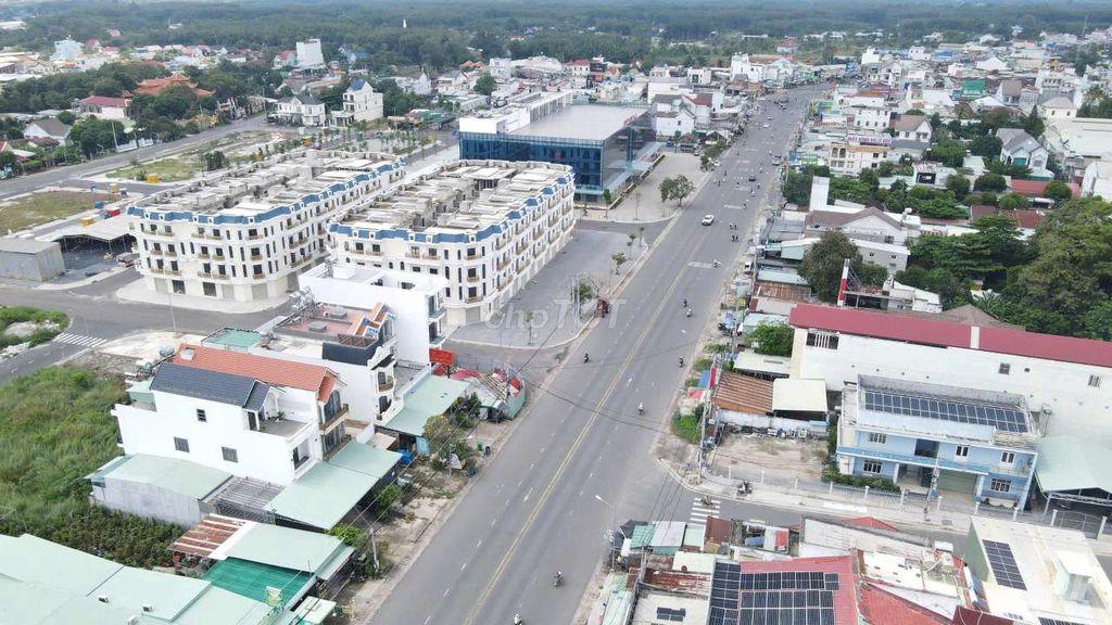 đất đường nhựa, Chợ Chơn Thành. 250m2 850tr. dùng kinh doanh, xây trọ.