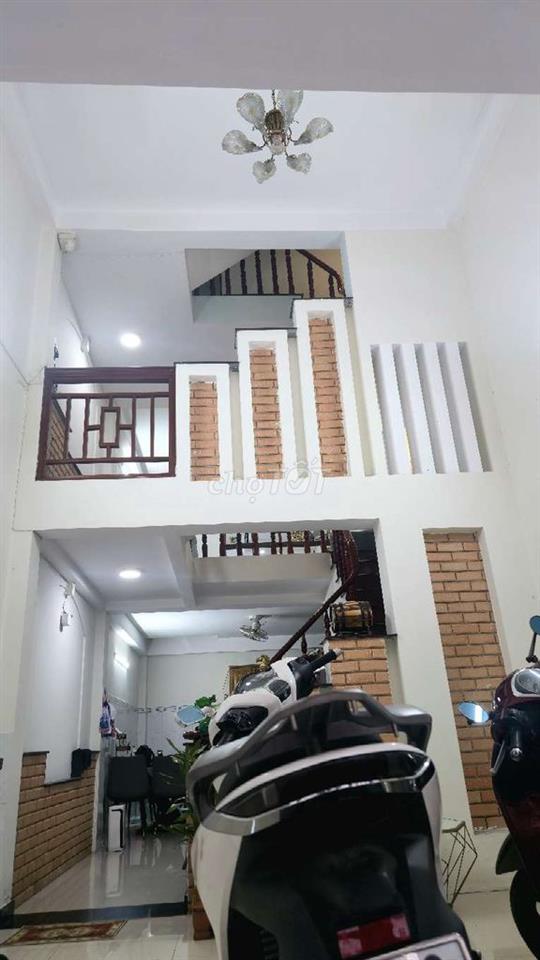 Nhà 4 Tầng, Ô tô ngủ trong nhà, ngay Hiệp Thành City