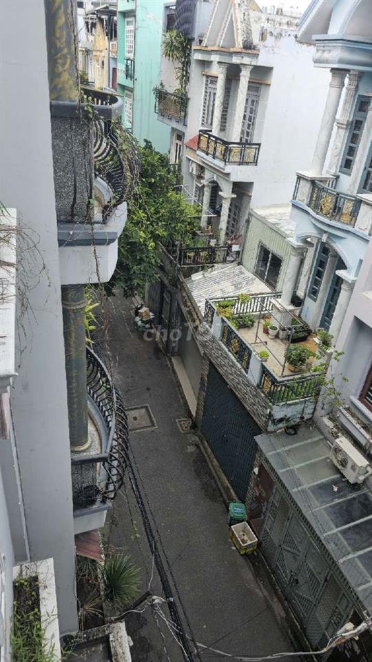 Nhà 4 Tầng, Ô tô ngủ trong nhà, ngay Hiệp Thành City