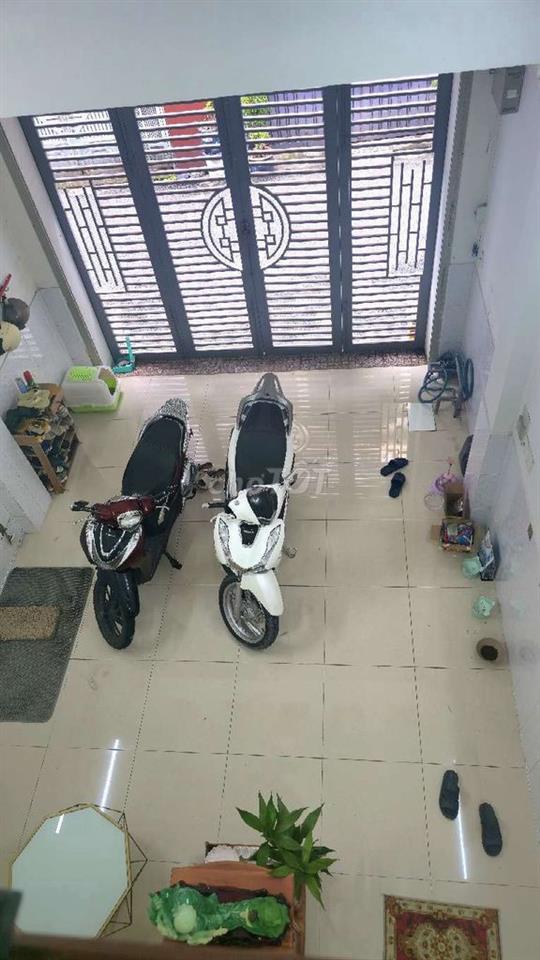 Nhà 4 Tầng, Ô tô ngủ trong nhà, ngay Hiệp Thành City