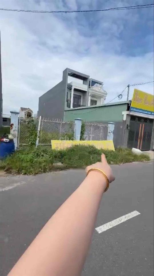 Cần bán gấp mảnh đất này