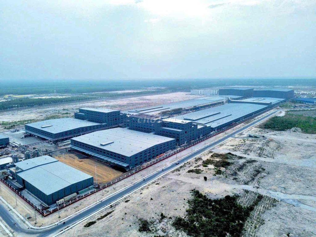 GẤP BÁN , 1500m2 lô góc , NGANG 18x85 , giá 450tr bao sổ không phát si