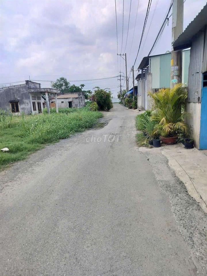 Đất thổ cư cần bán gấp đất 250m2 giá 400 tr có thương lượng 