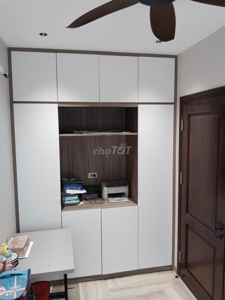 Cho thuê nhà 5 tầng thiết kế đẹp ở Vinhomes Ocean Park 2 chỉ 12tr/th