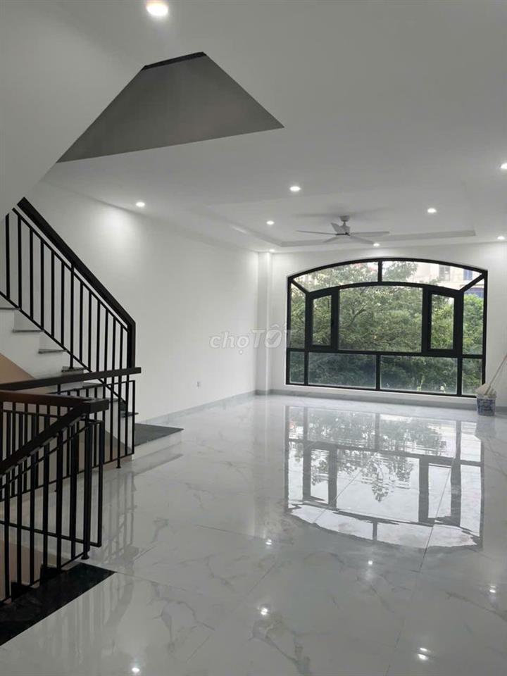 CHO THUÊ LIỀN KỀ SHOPHOUSE CHÀ LÀ 112.5M² – 2 TẦNG