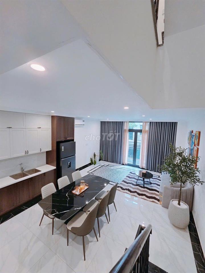 CHO THUÊ LIỀN KỀ 5 TẦNG – FULL ĐỒ CAO CẤP SÁT VINCOM – 20 TRIỆU/THÁNG
