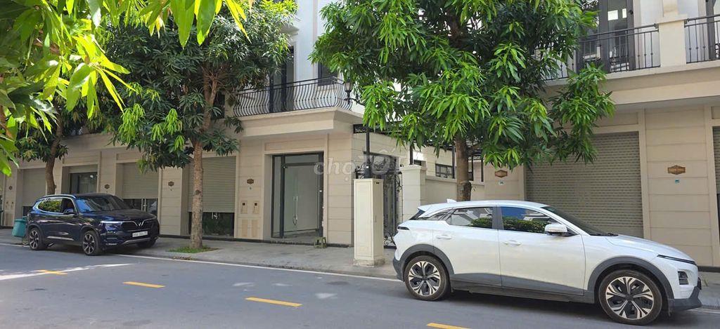 CHO THUÊ LIỀN KỀ 72M² – 5 TẦNG – CÓ THANG MÁY – 13,5 TRIỆU/THÁNG