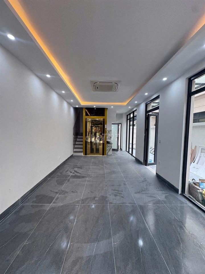 CHO THUÊ LIỀN KỀ 72M² – 5 TẦNG – CÓ THANG MÁY – 13,5 TRIỆU/THÁNG