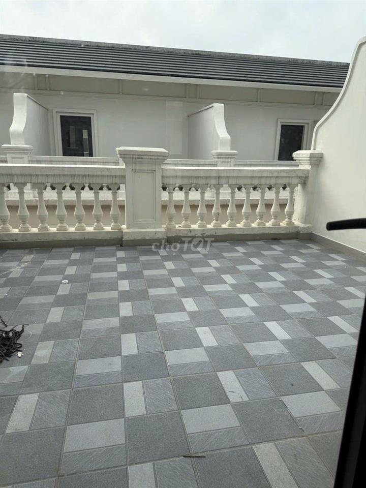 CHO THUÊ VĂN PHÒNG VỊNH THIÊN ĐƯỜNG 75M² – 5 TẦNG