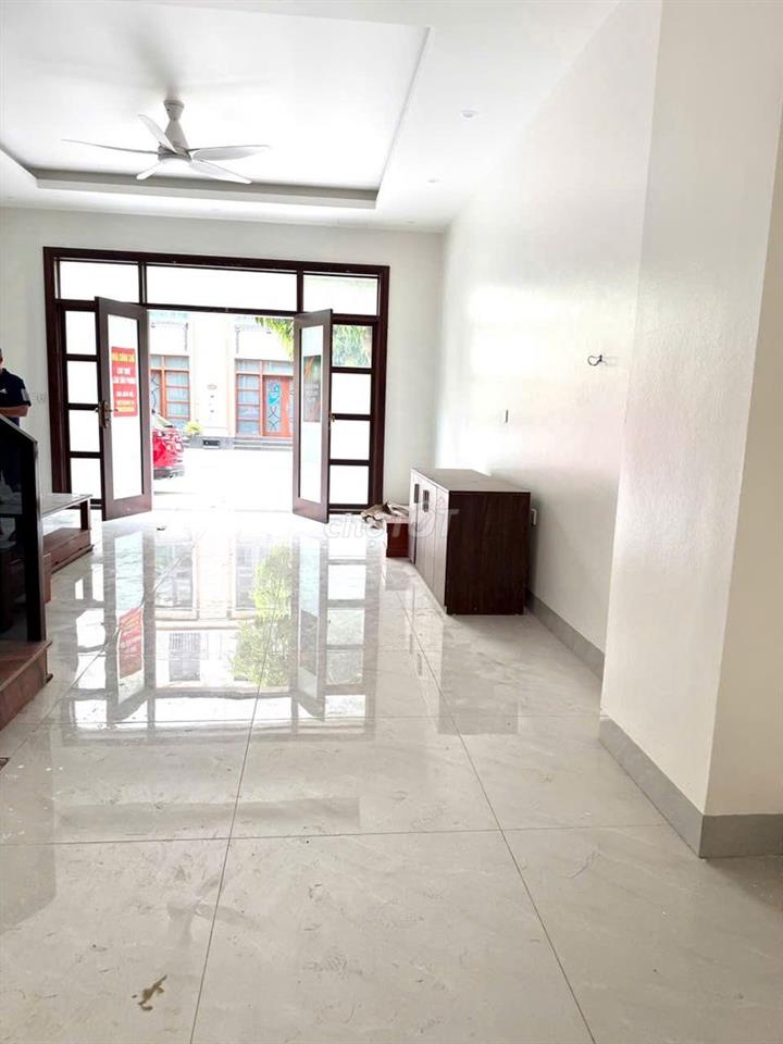 CHO THUÊ VĂN PHÒNG VỊNH THIÊN ĐƯỜNG 75M² – 5 TẦNG