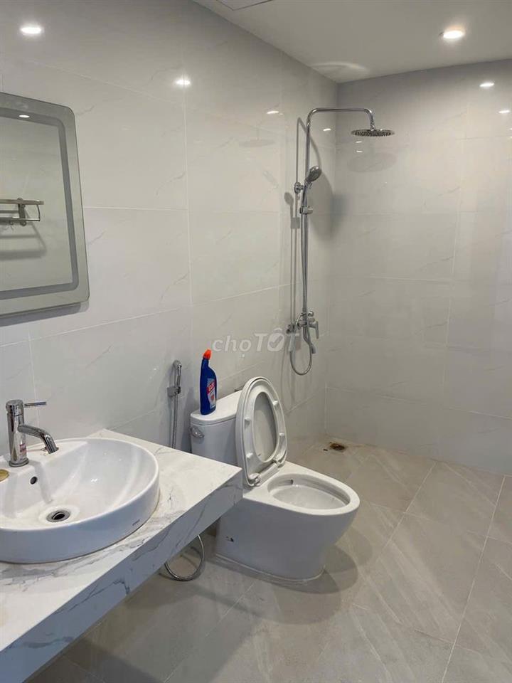CHO THUÊ NHÀ TĐ7 80M² – 5 TẦNG – THANG MÁY – FULL ĐỒ – 20TR/THÁNG