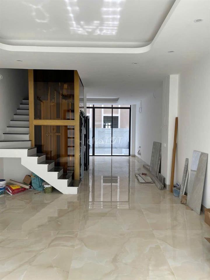 CHO THUÊ NHÀ TĐ7 80M² – 5 TẦNG – THANG MÁY – FULL ĐỒ – 20TR/THÁNG