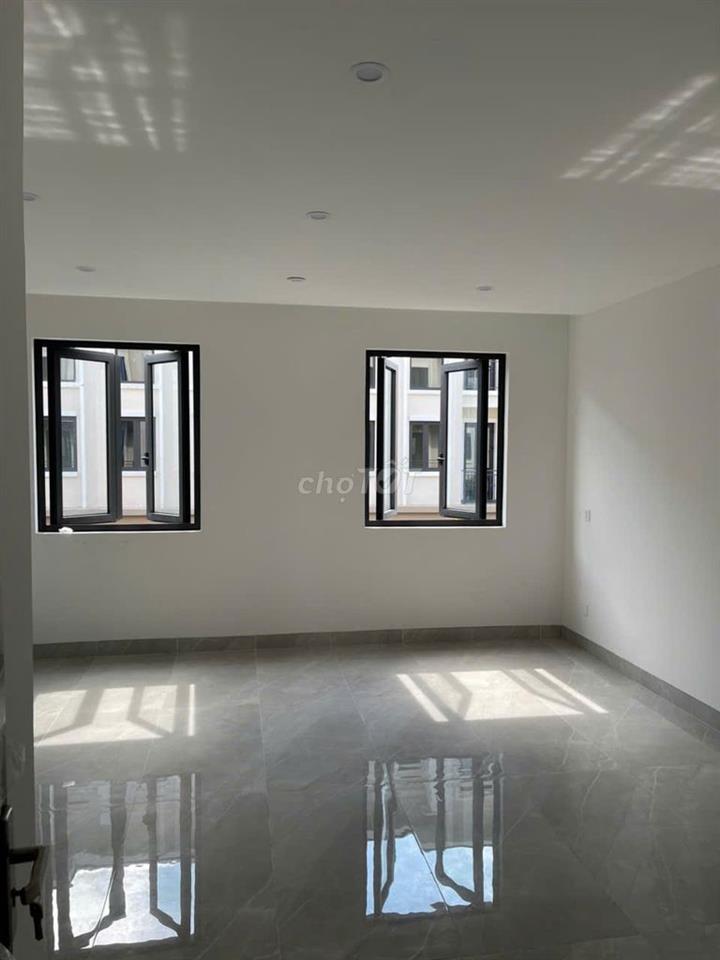 CHO THUÊ NHÀ TĐ7 80M² – 5 TẦNG – THANG MÁY – FULL ĐỒ – 20TR/THÁNG