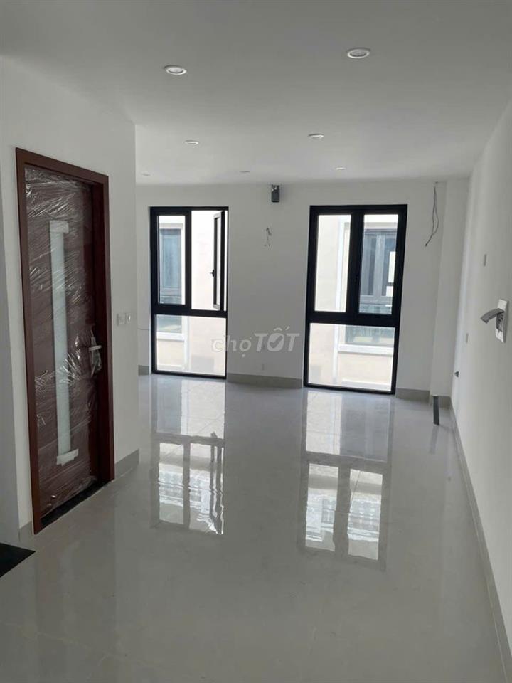 CHO THUÊ NHÀ TĐ7 80M² – 5 TẦNG – THANG MÁY – FULL ĐỒ – 20TR/THÁNG