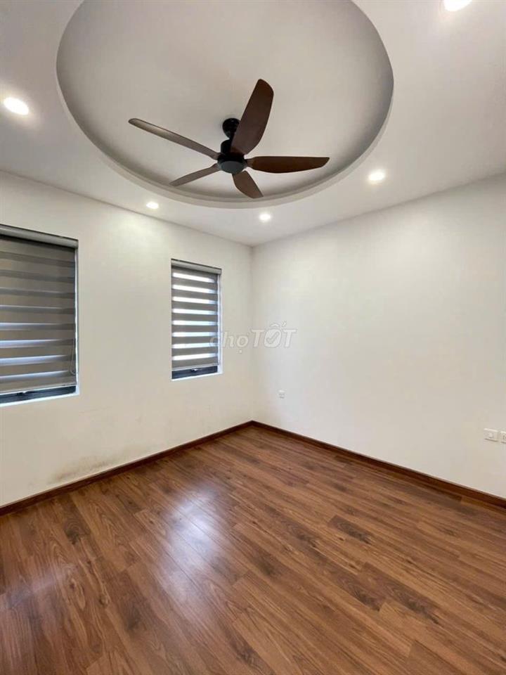 CHO THUÊ CỌ XANH 65M² – 5 TẦNG – CÓ THANG MÁY – 16 TRIỆU/THÁNG