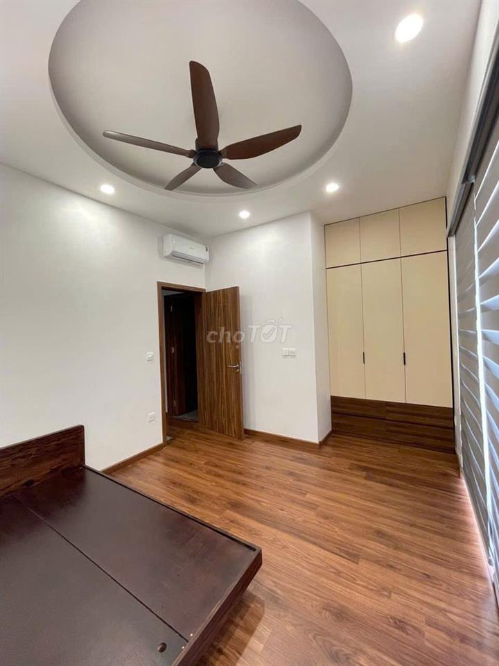 CHO THUÊ CỌ XANH 65M² – 5 TẦNG – CÓ THANG MÁY – 16 TRIỆU/THÁNG