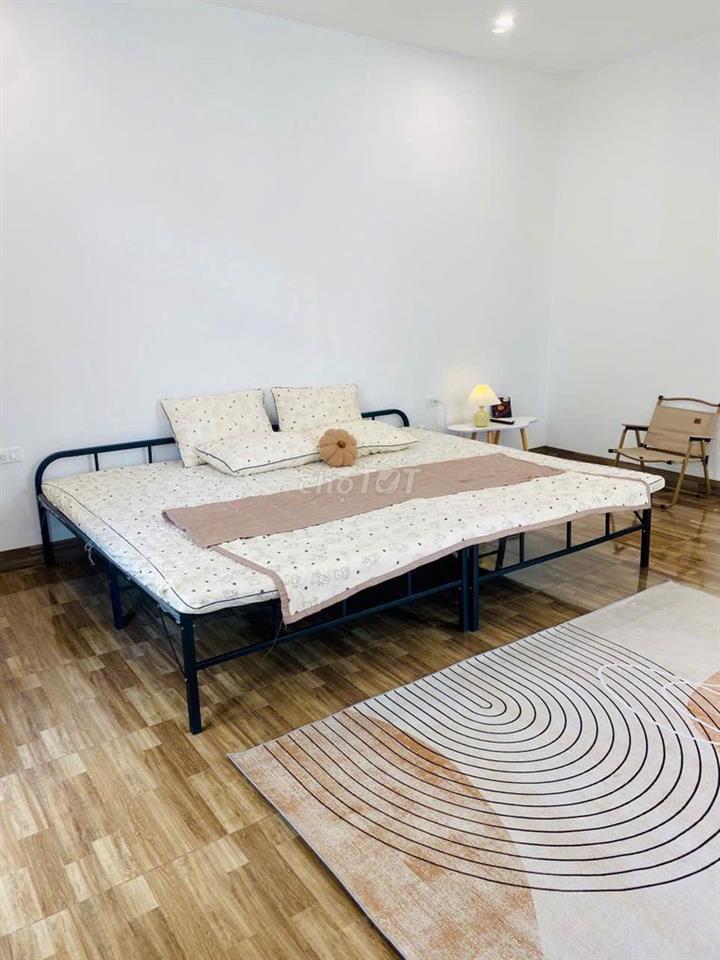Cho thuê nhà góc Chà Là HT2T sát công viên – 2 tầng – 9tr/tháng