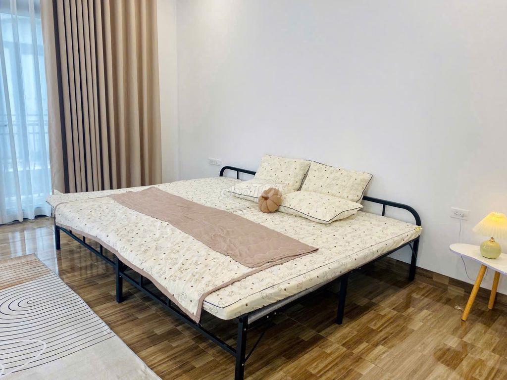 Cho thuê nhà góc Chà Là HT2T sát công viên – 2 tầng – 9tr/tháng