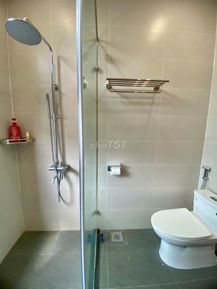 Cho thuê nhà góc Chà Là HT2T sát công viên – 2 tầng – 9tr/tháng