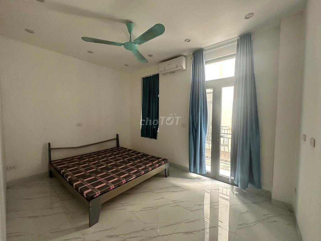 Cho thuê liền kề Sao Biển chỉ 7 triệu/tháng. 