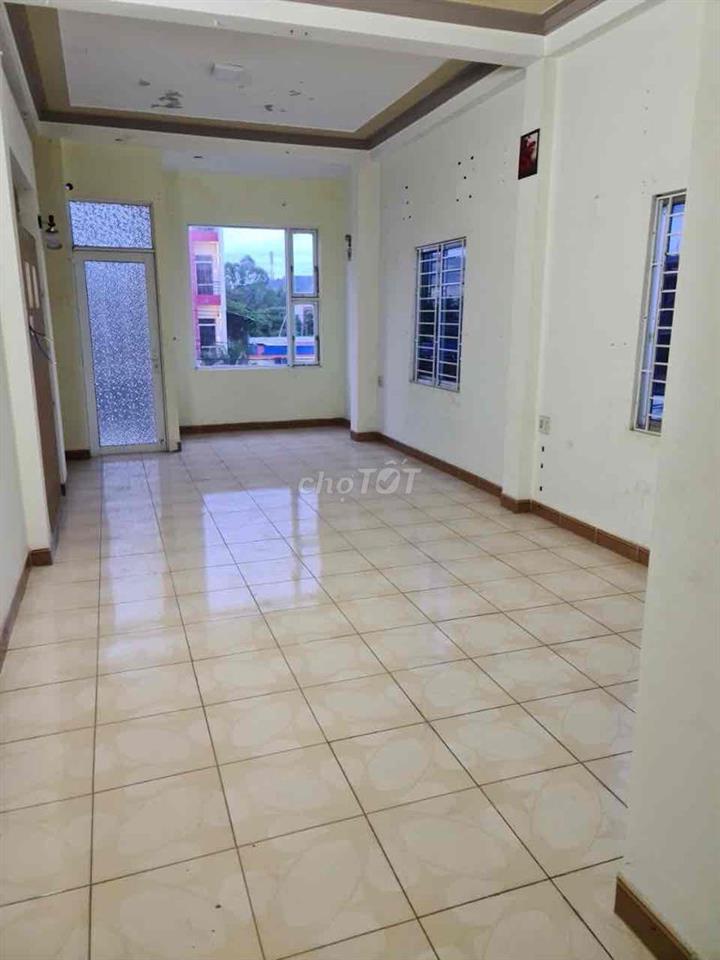 Bán nhà mặt tiền ngã 3 phú tài quy nhơn bình định