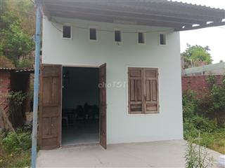 Cho thuê nhà xóm núi đá 