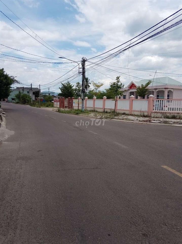 📣 Chính chủ bán gấp lô đất gần Trụ sở khu vực Cẩm Văn, Nhơn Hưng 