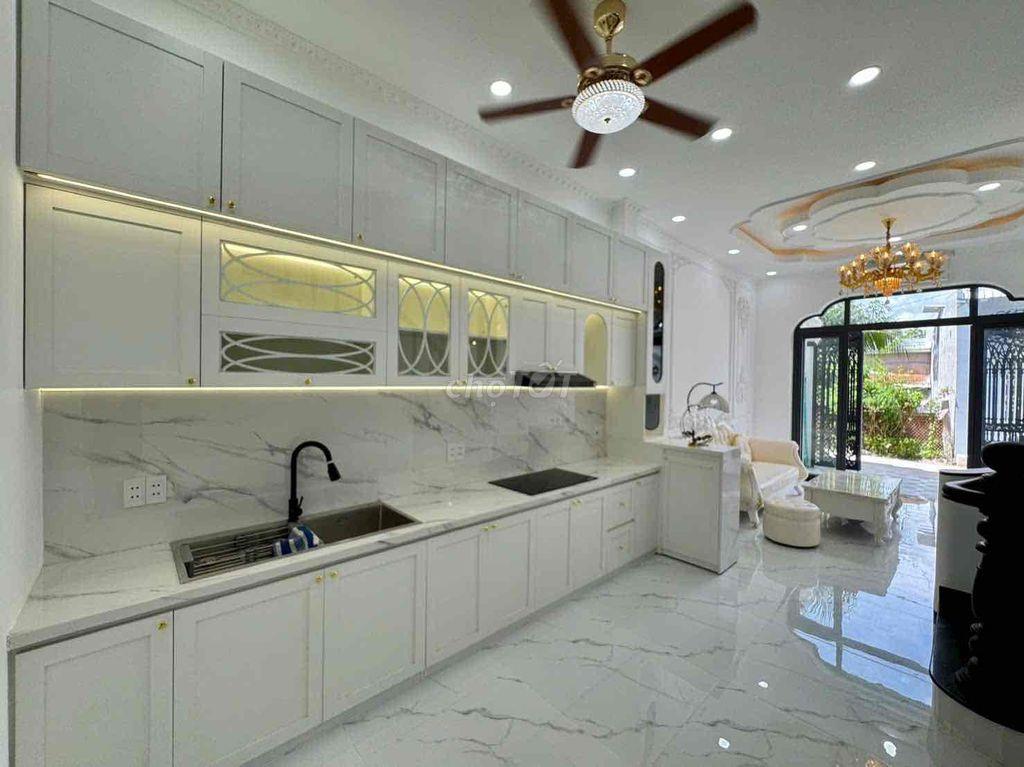 NHÀ trong KDC MỚI Trung tâm P6 Gần BIG C, xe 7c vào đến nhà