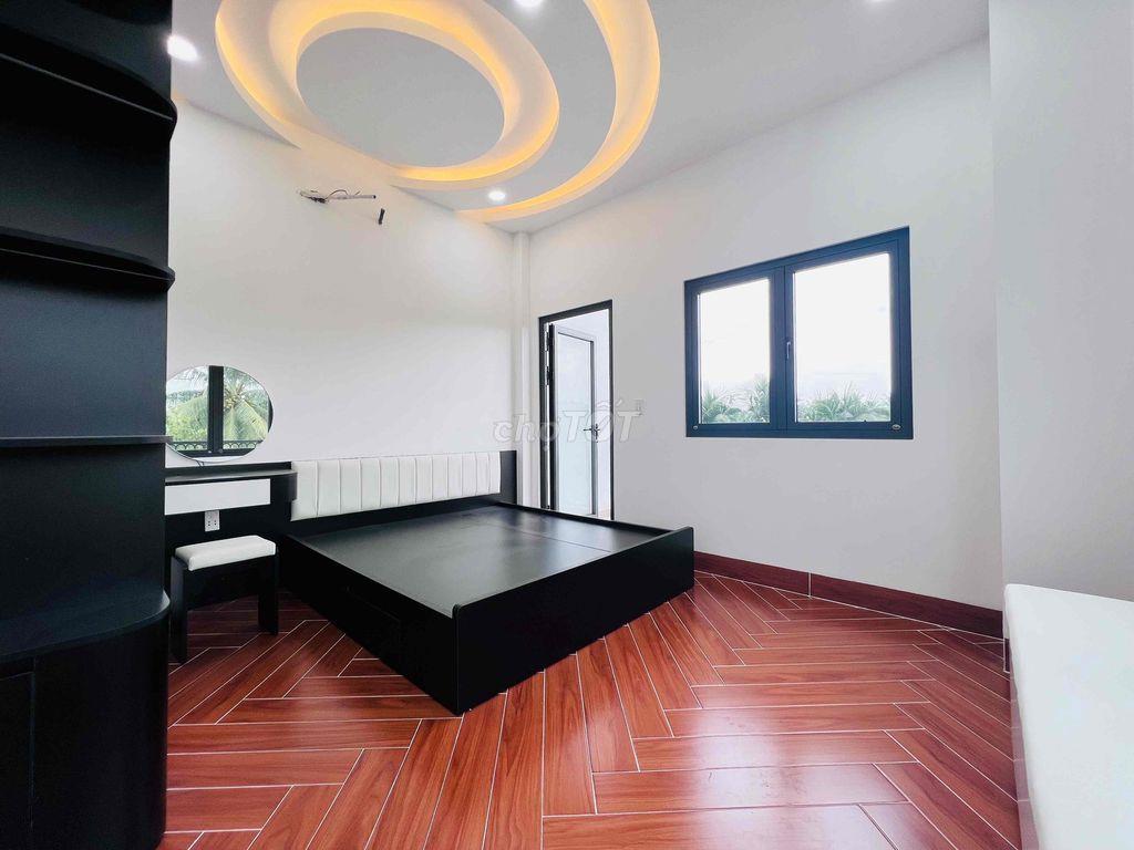 Bán nhà sân vườn Trung An, sân đậu oto giá bao yêu thương