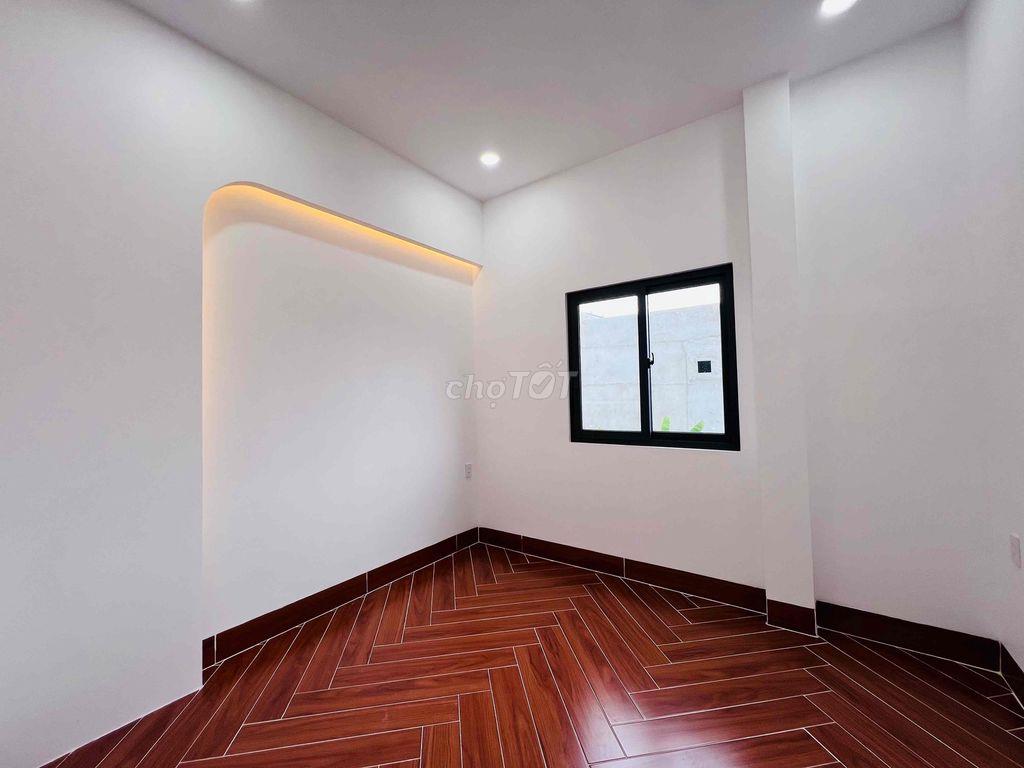 Bán nhà sân vườn Trung An, sân đậu oto giá bao yêu thương