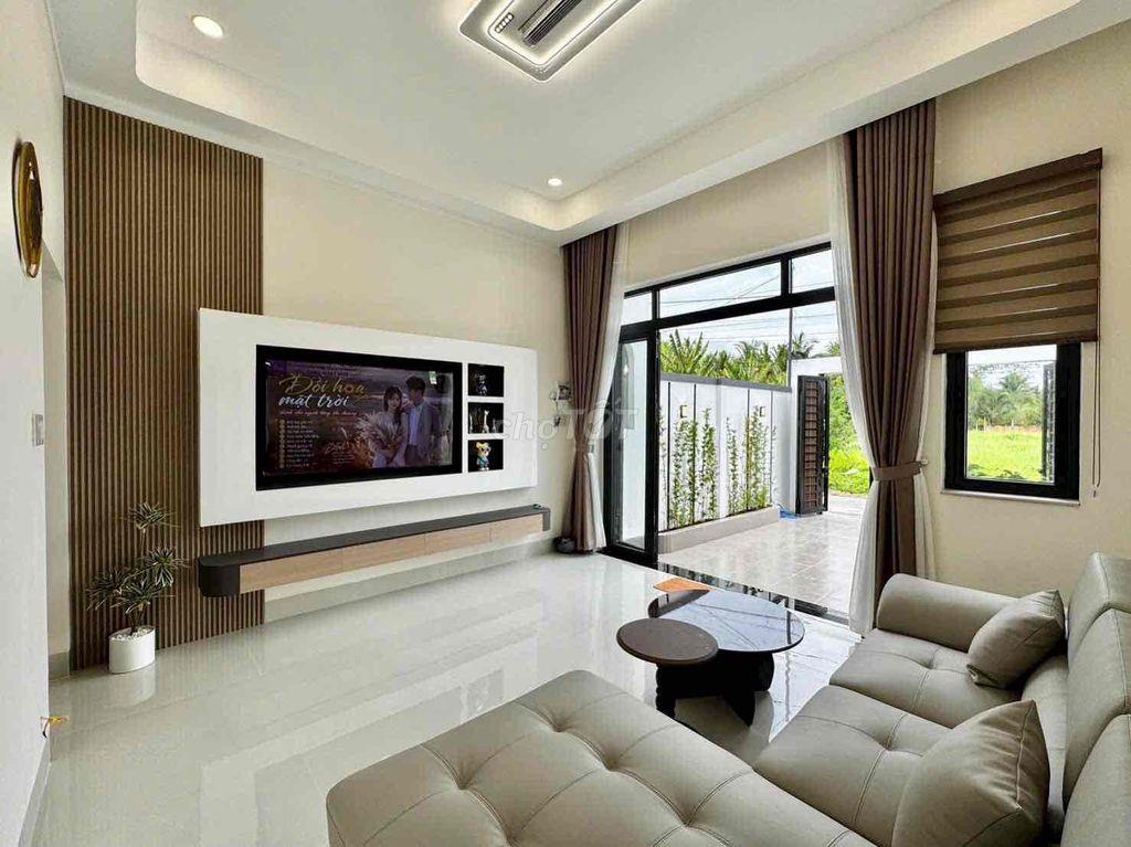 Nhà hẻm oto trong kdc, cách đường 3 Thiện 80m gần bv mới