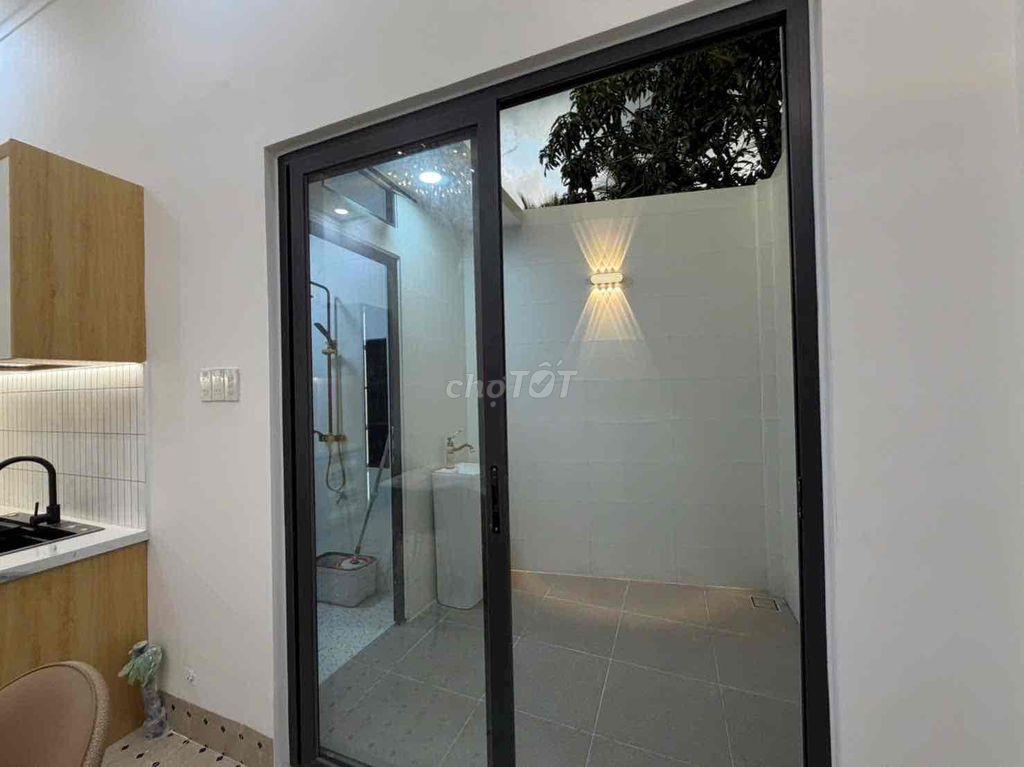 Nhà hẻm oto trong kdc, cách đường 3 Thiện 80m gần bv mới