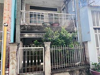 Bán đất tặng căn nhà lầu tại p4 cách Đống Đa 50m hẻm 4m đi thông