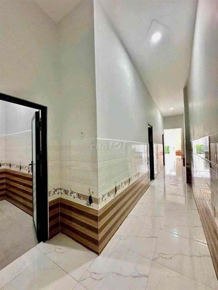 Nhà thuê p5 đường thông mới làm kp9 2pn